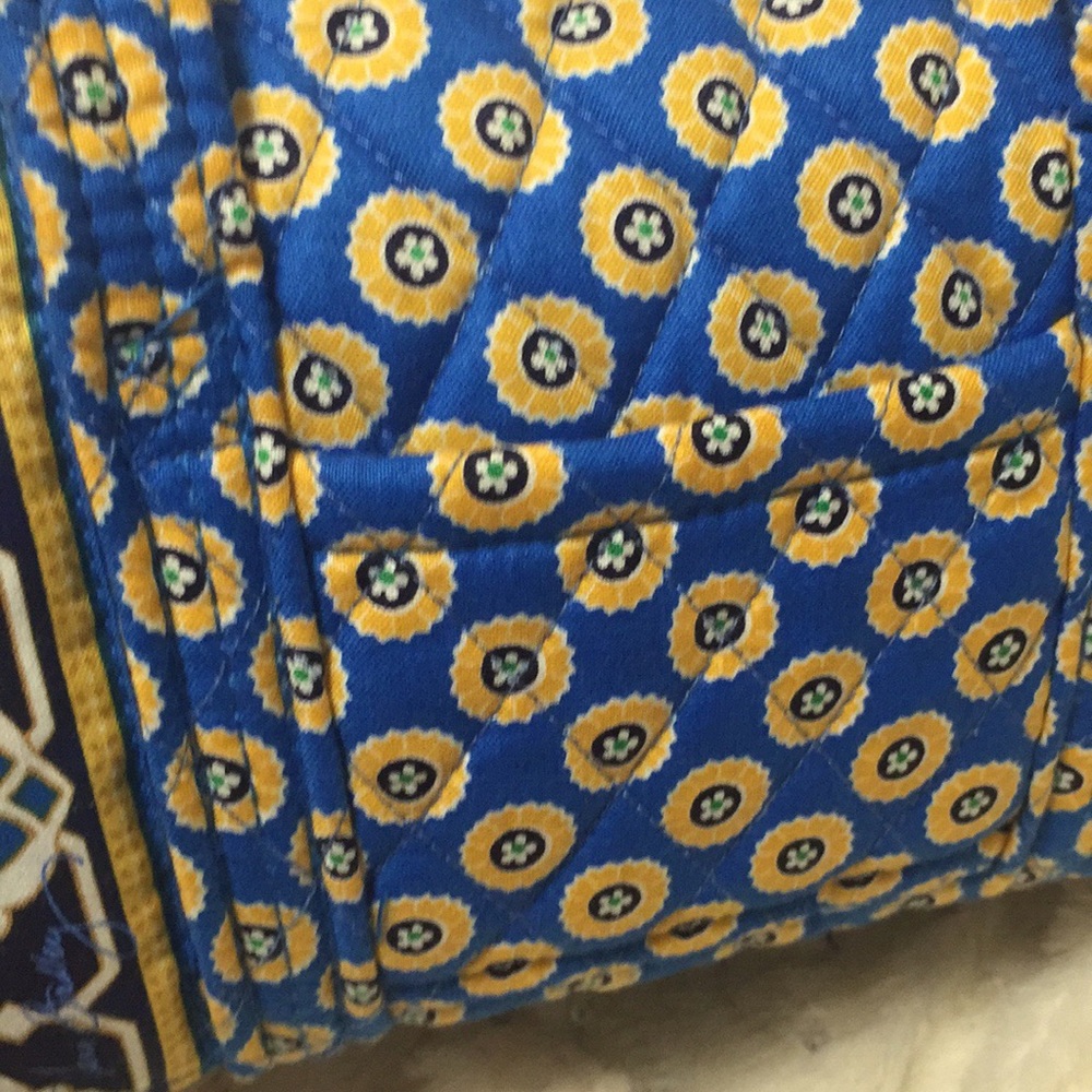 💥Vera Bradley Handbag 👜 (Today Only) - Picture 5 of 9